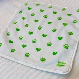 Woo Wee Alive Pet Blanket